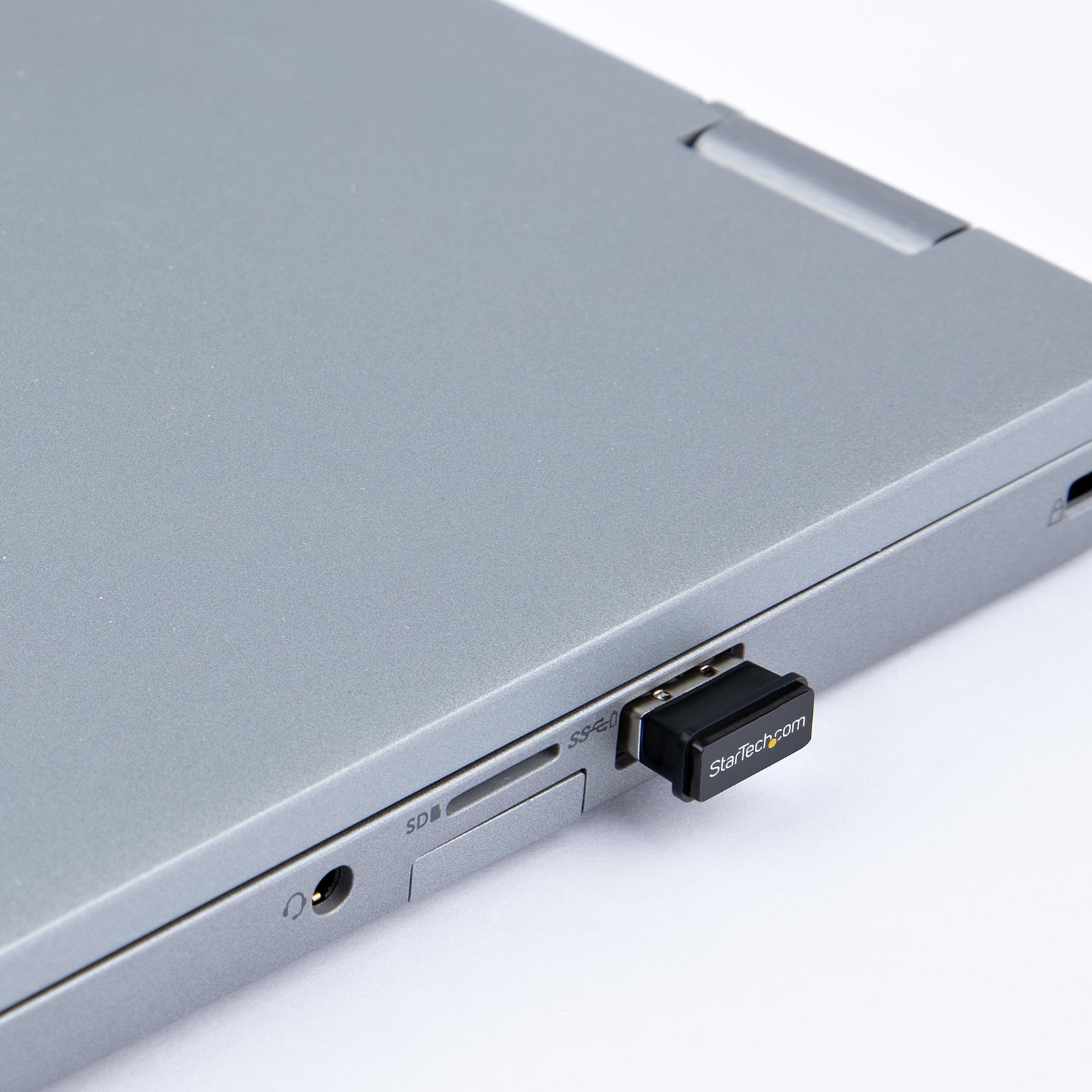 StarTech USB Bluetooth 5.0 Adapter for PC/Computer USB Bluetooth Dongle/Receiver