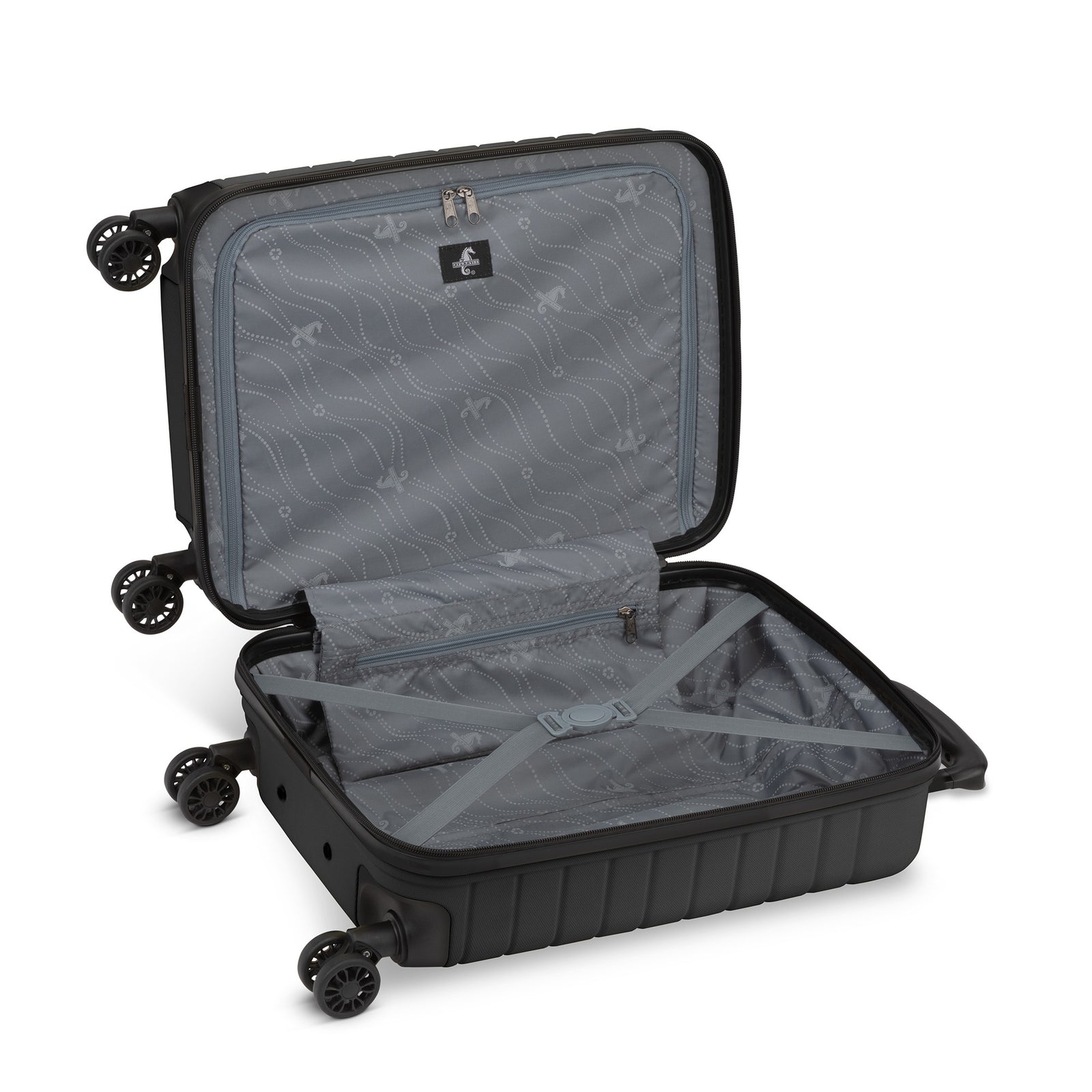 Atlantic Riptide 19" Carry On Luggage Black