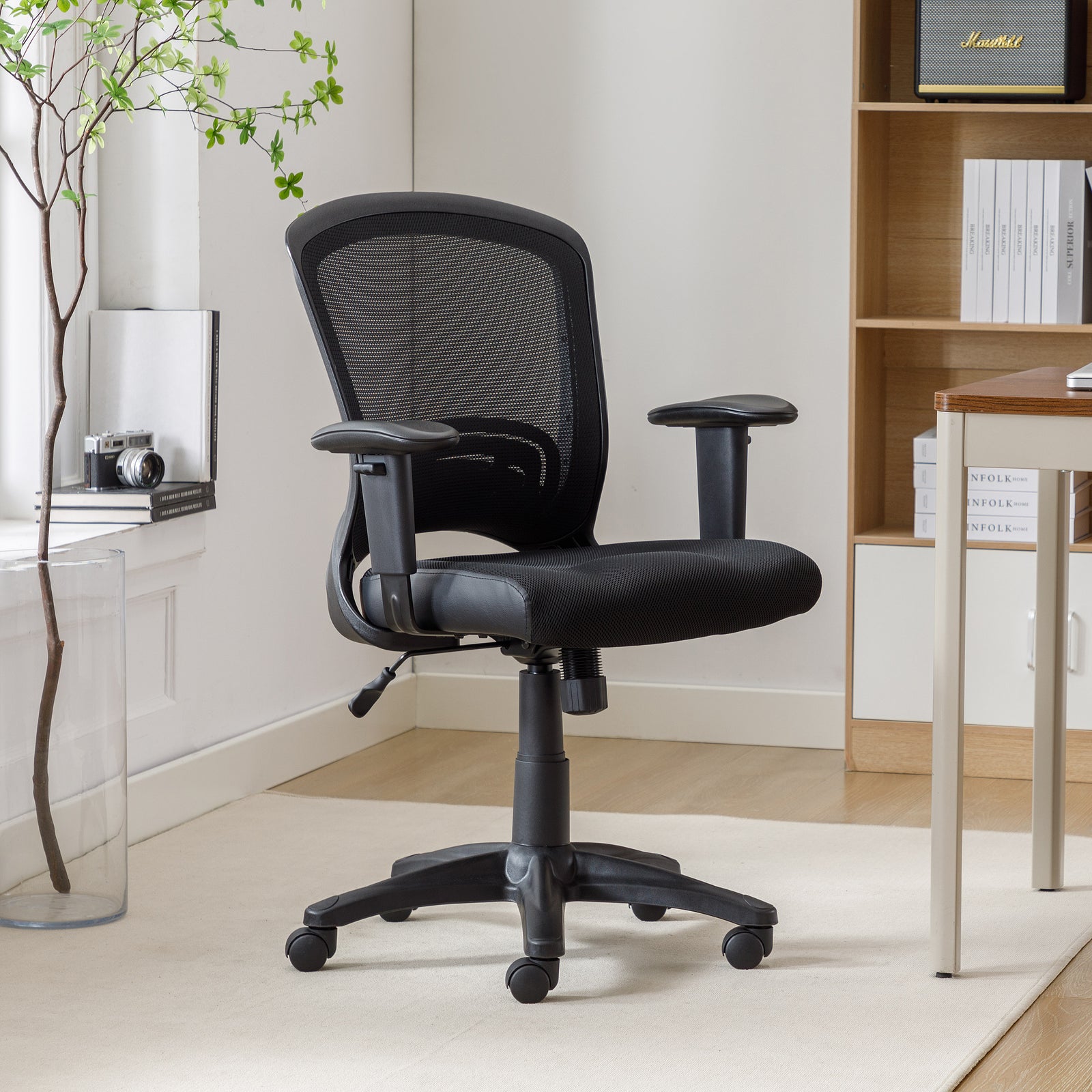 True Innovations Mesh Task Chair Black