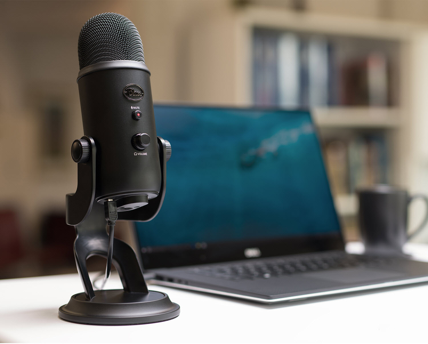 Blue Yeti USB Microphone Blackout Edition