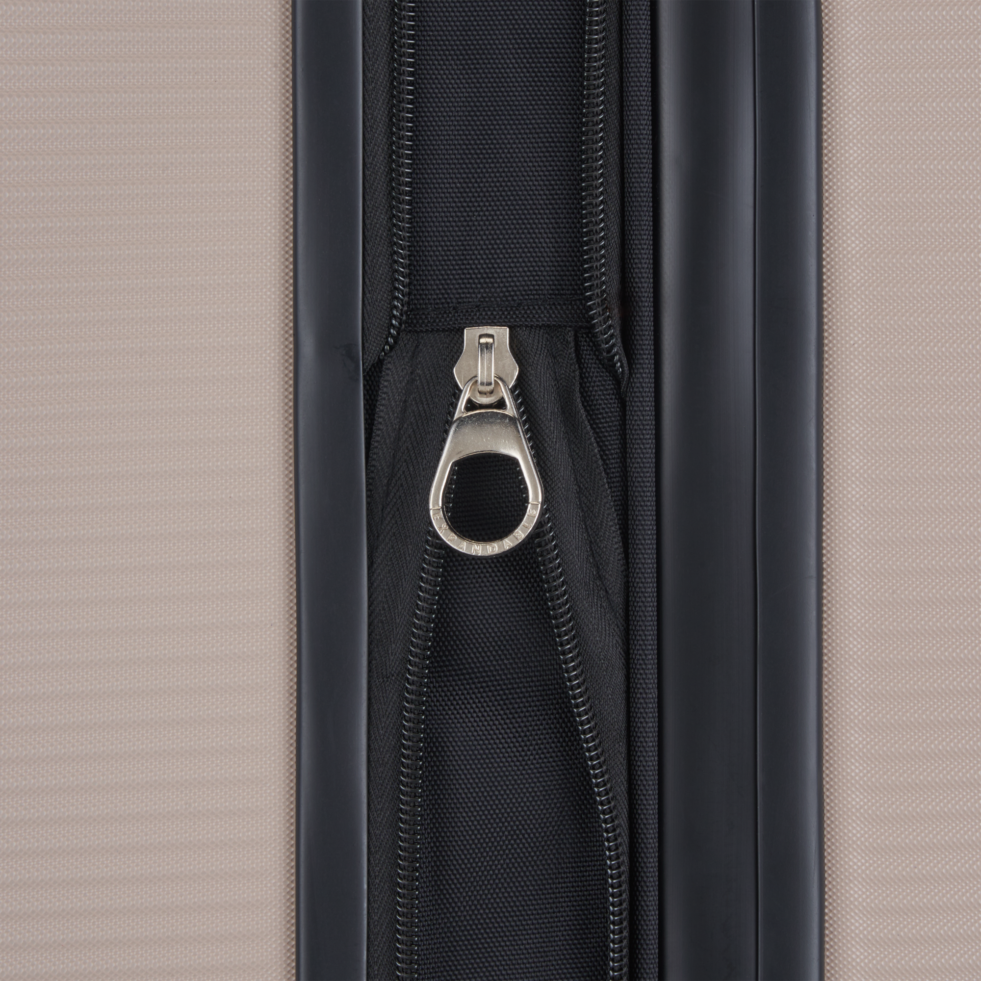Bugatti Wellington 25.5" Hardside Check-In Luggage Cookie