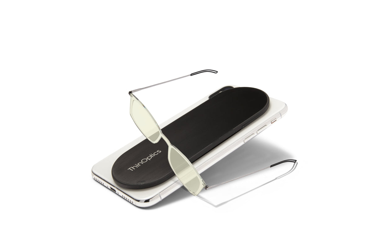 ThinOptics Reader with Universal Black Pod 1.5 Clear