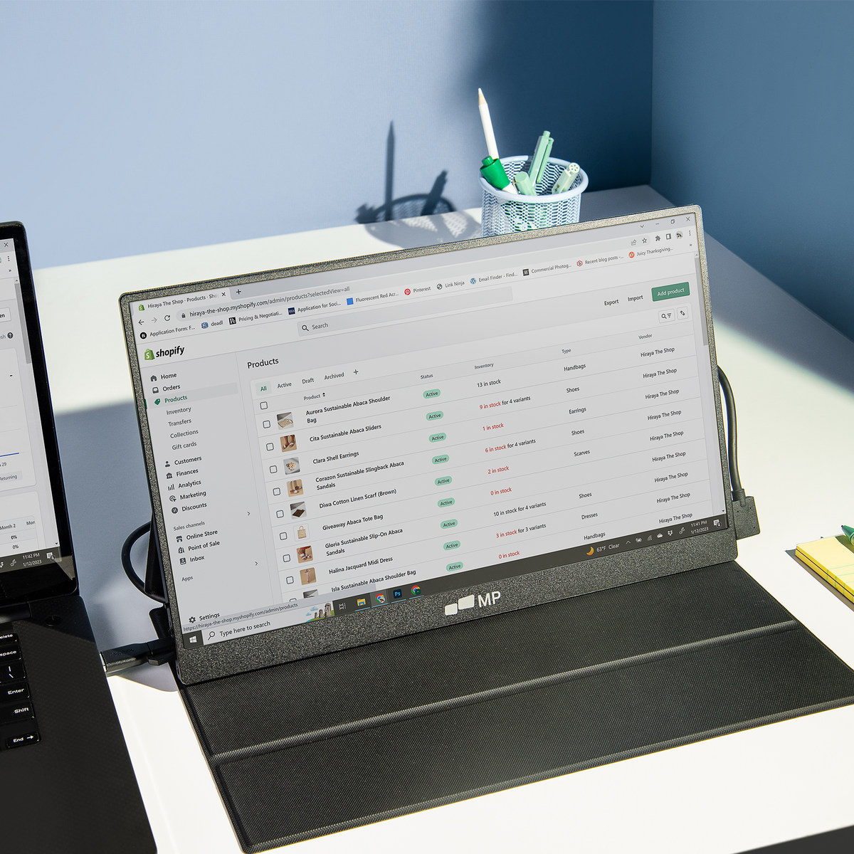 Mobile Pixels Fold 15.6" Monitor Black