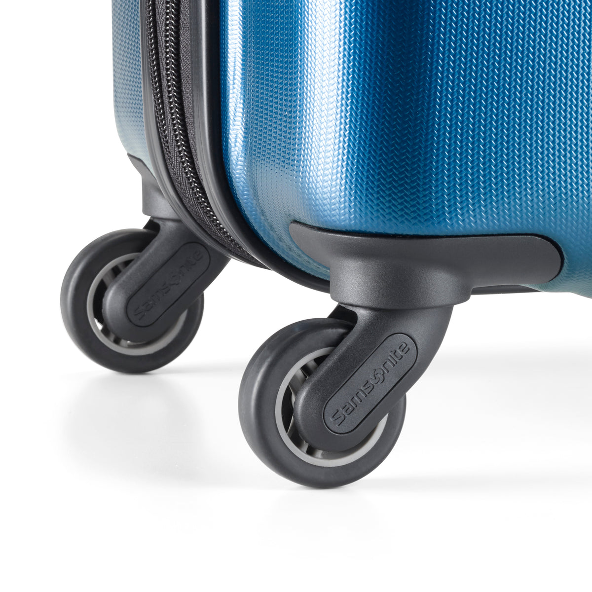 Samsonite Winfield NXT 30.5" Hardside Spinner Luggage Blue
