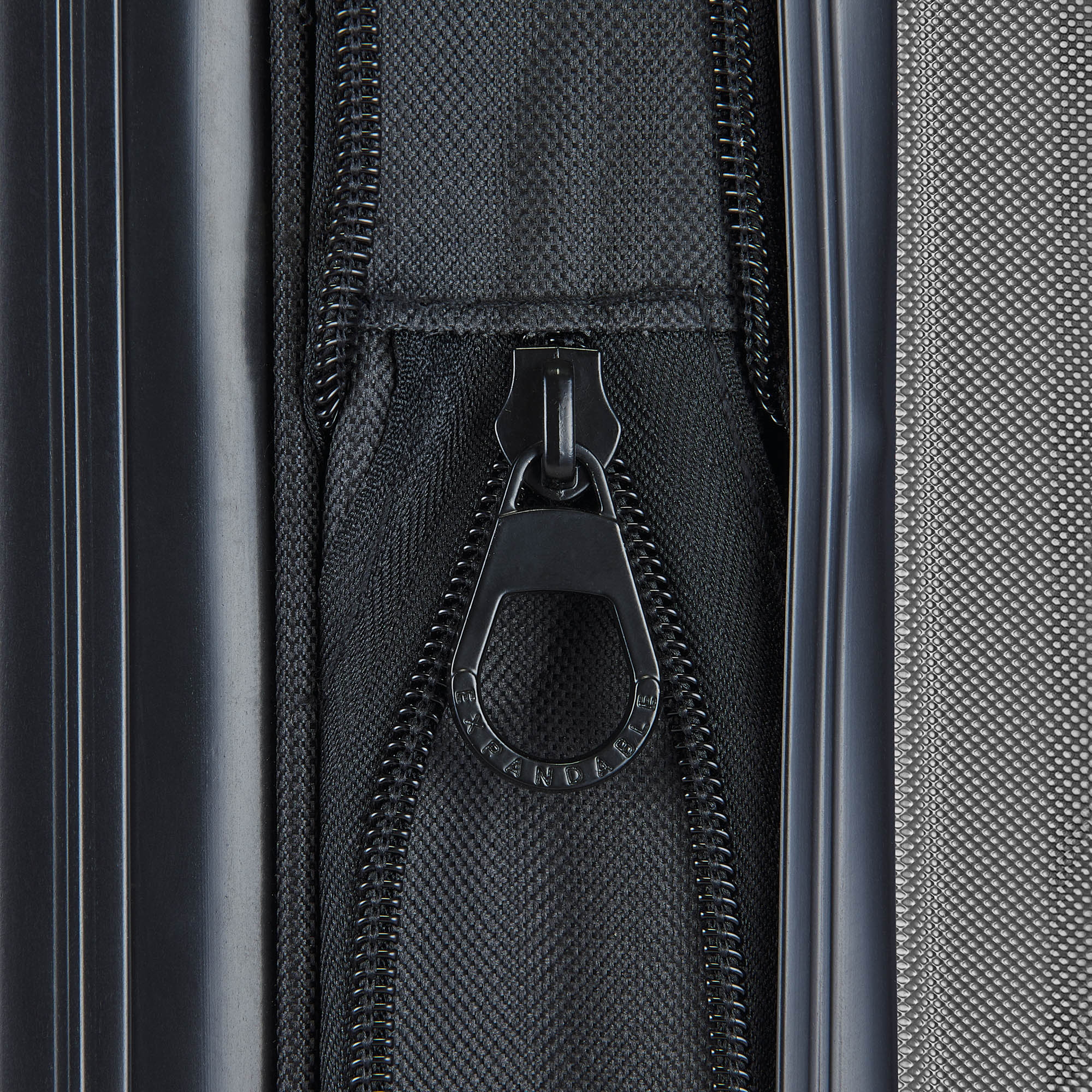 Swiss Mobility LHR 3 Piece Luggage Set Charcoal