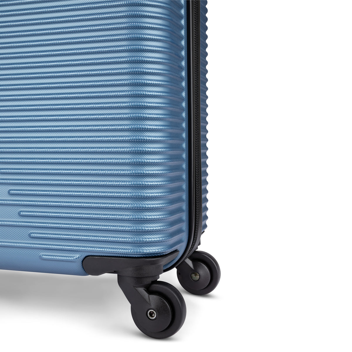 Atlantic Swerve 19&quot; Carry-on Luggage Blue Ashes
