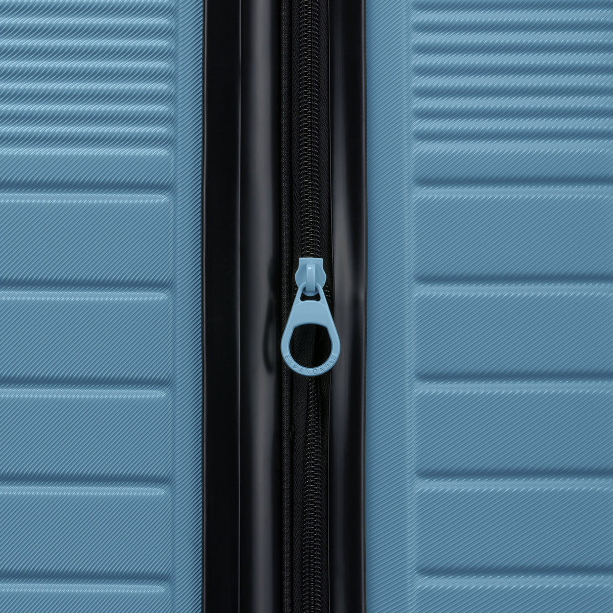 Bugatti Stockholm Collection 30.5&quot; Hardside Spinner Luggage Glacier Blue