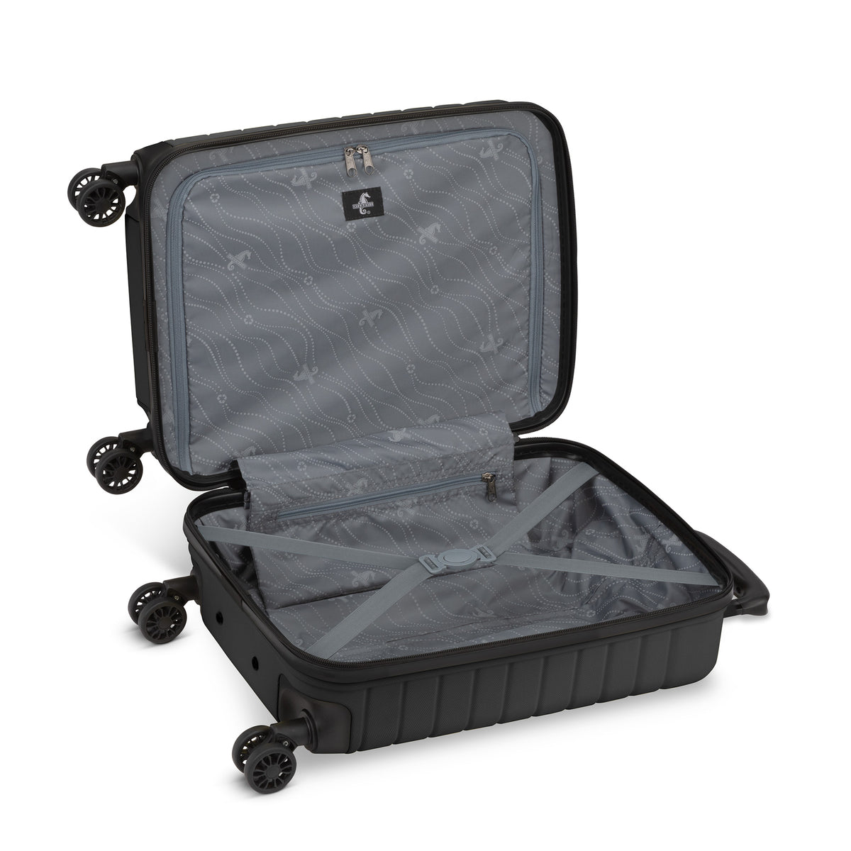 Atlantic Riptide 19" Carry On Luggage Black