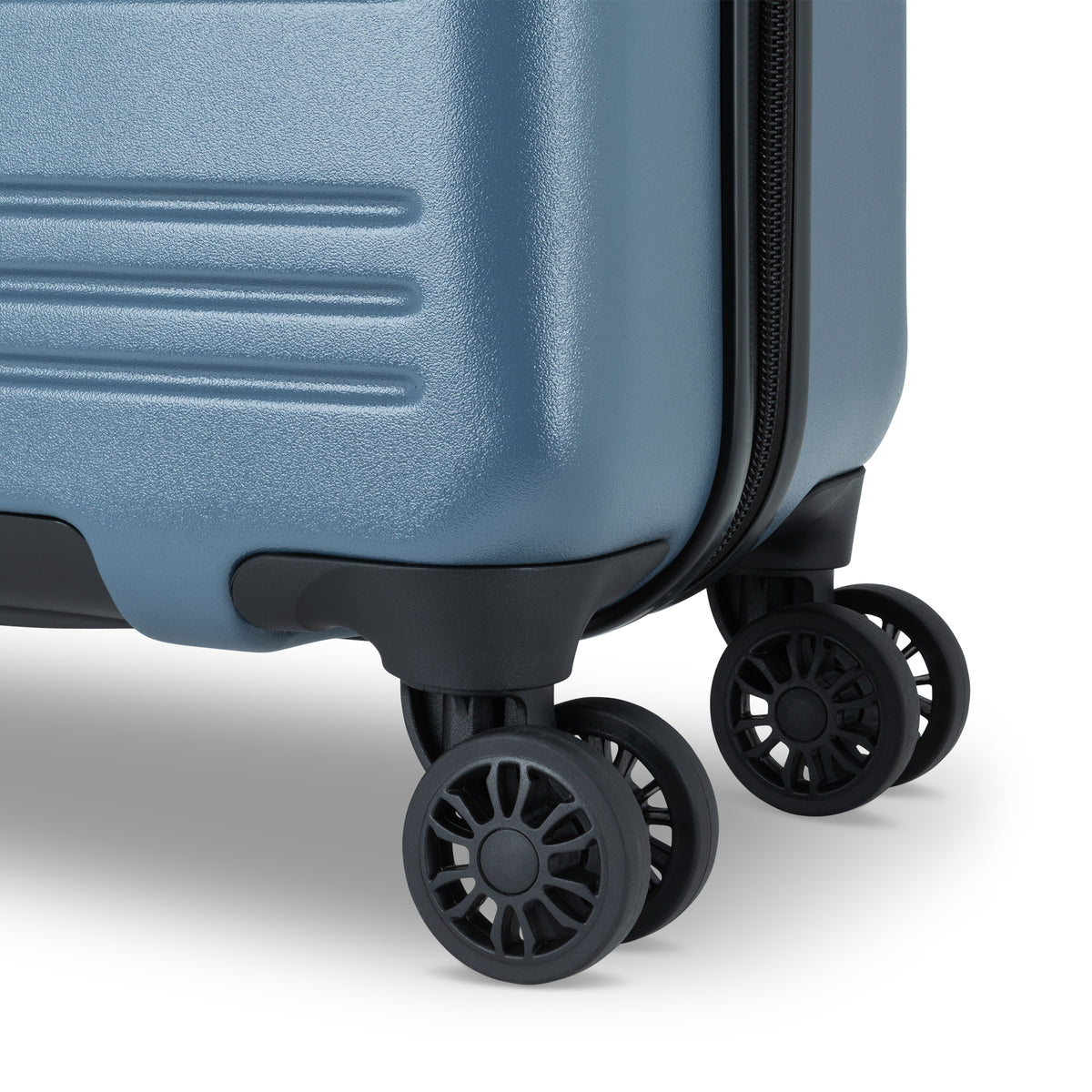 Roots Chalet Carry-on Misty Blue