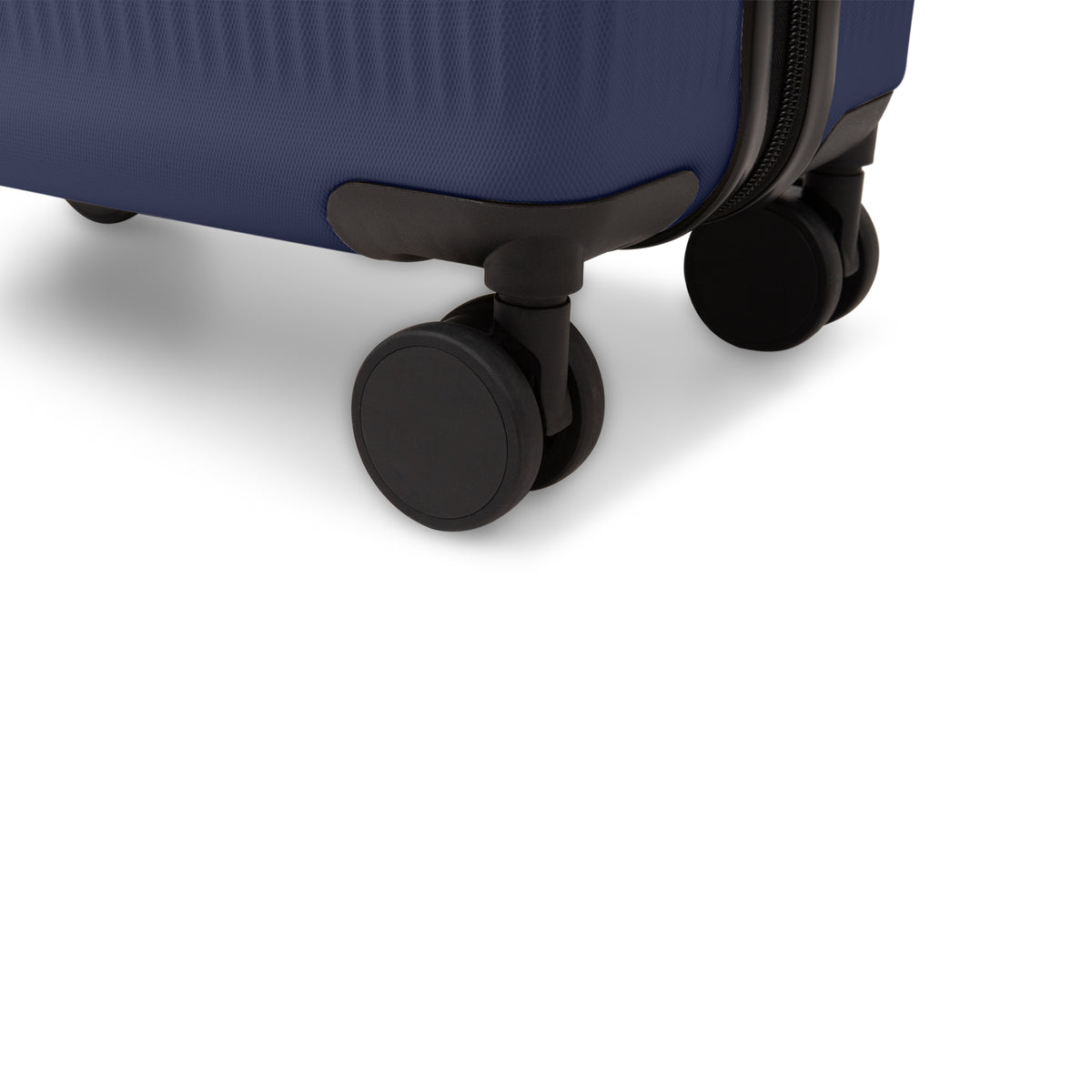 Bugatti Monaco 26.5" Hardside Luggage Navy