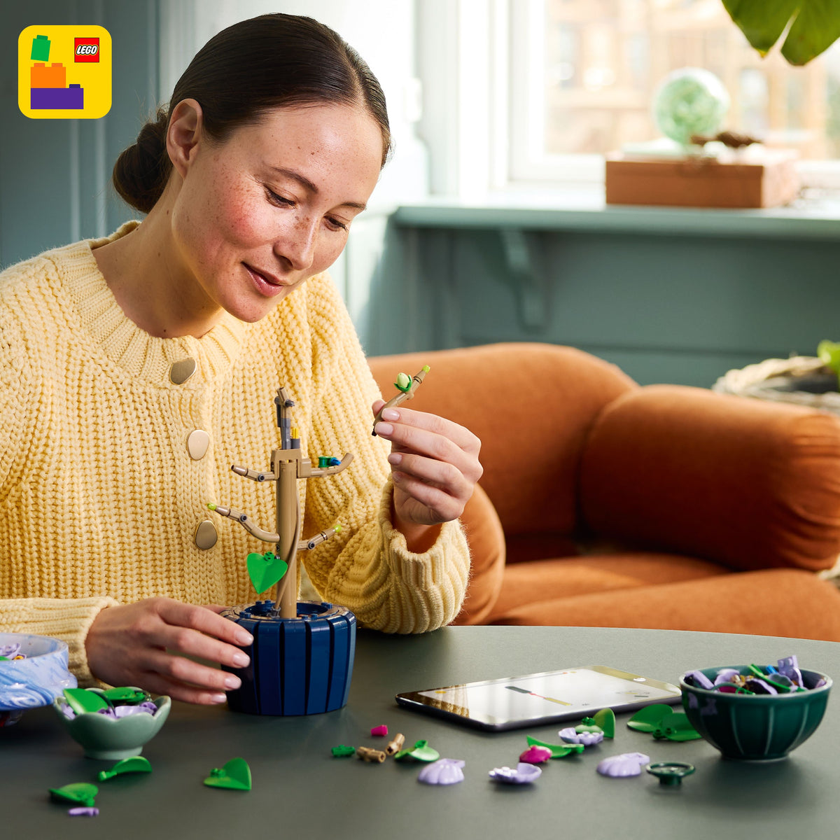 LEGO Botanicals Hibicus Building Set