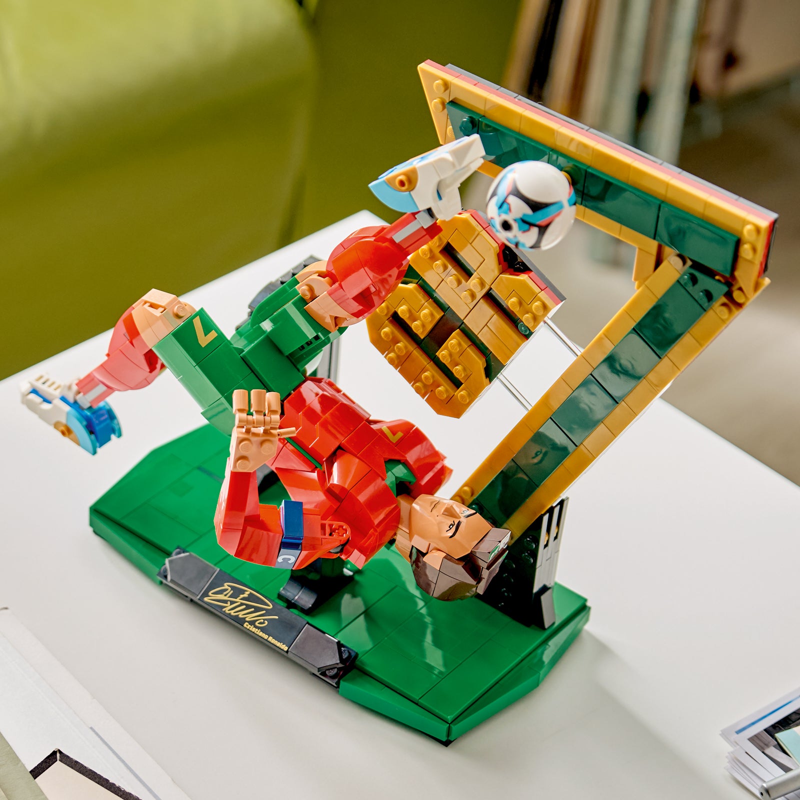 LEGO Editions Sports Soccer Legend Cristiano Ronaldo