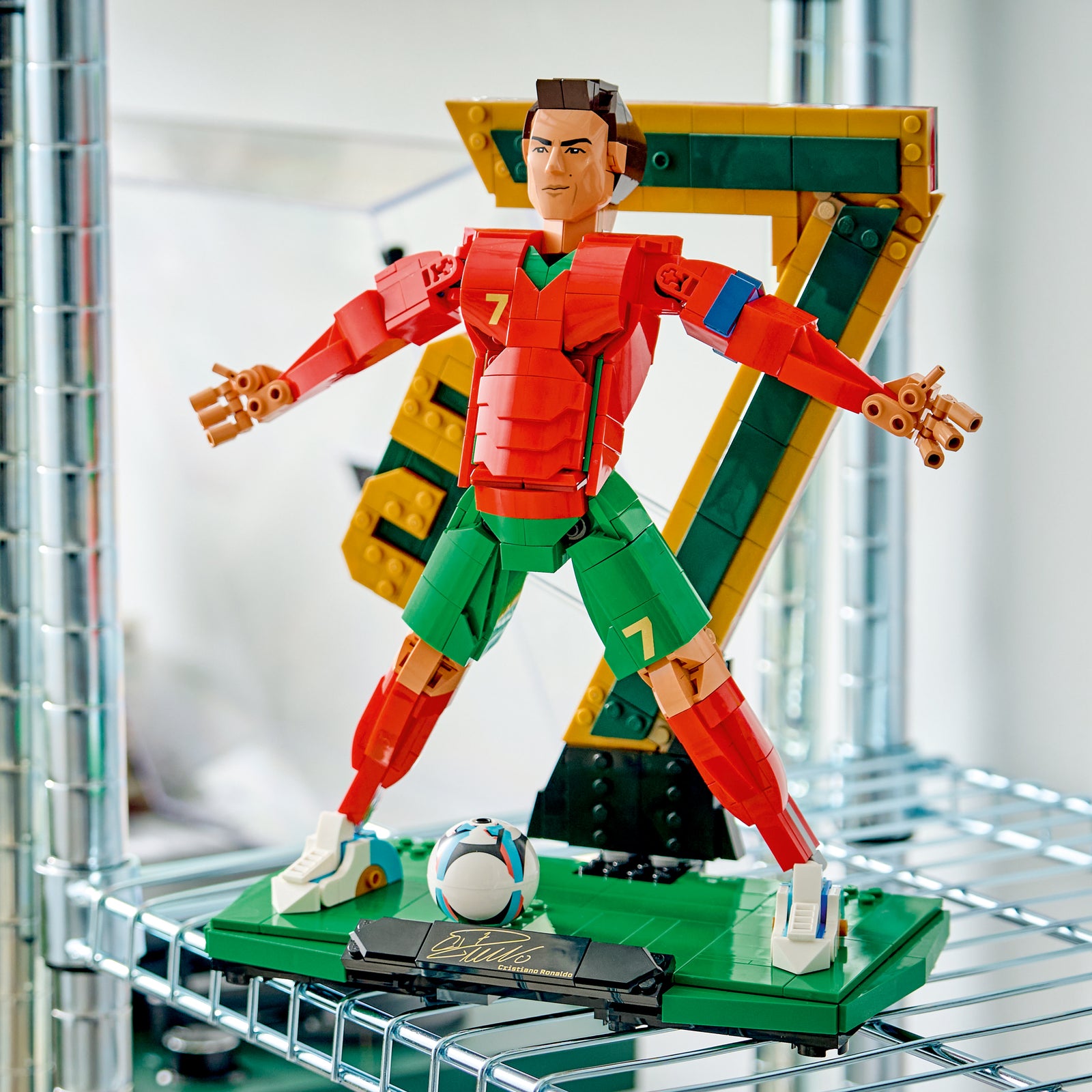 LEGO Editions Sports Soccer Legend Cristiano Ronaldo