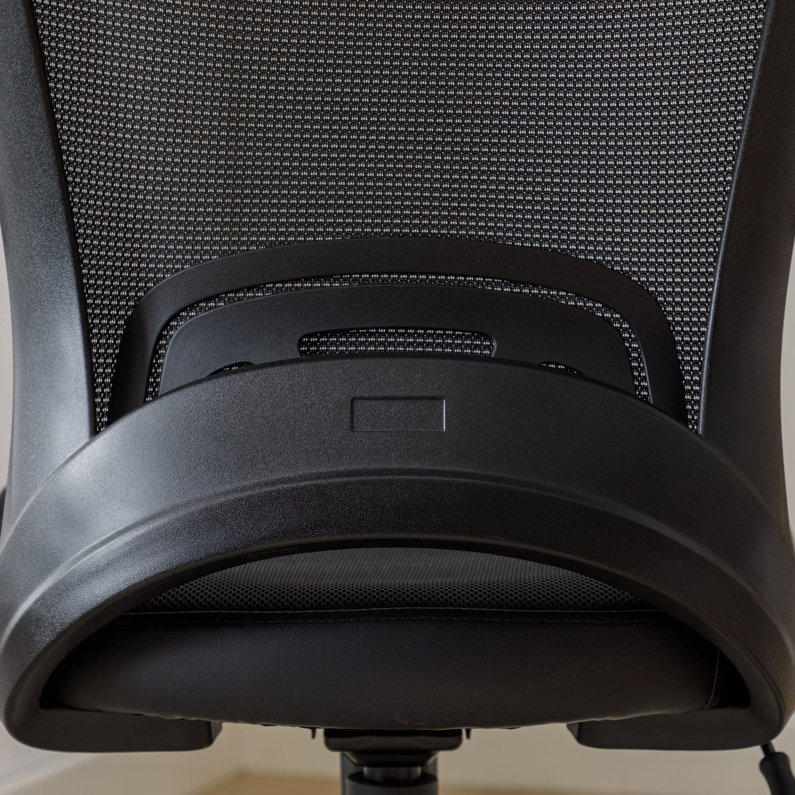 True Innovations Mesh Task Chair Black